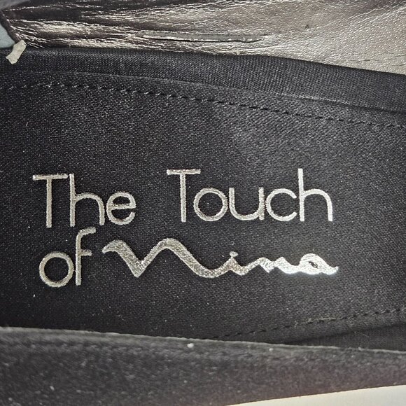 The Touch Of Nina Heels Women Size 8.5 Black Satin Peep Toe Ruffle Leather Sole - Picture 2 of 10